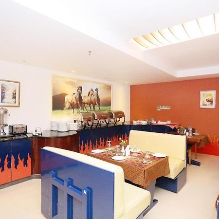 Hotel Capital O 45944 Club 7 Tiruvalla Zewnętrze zdjęcie