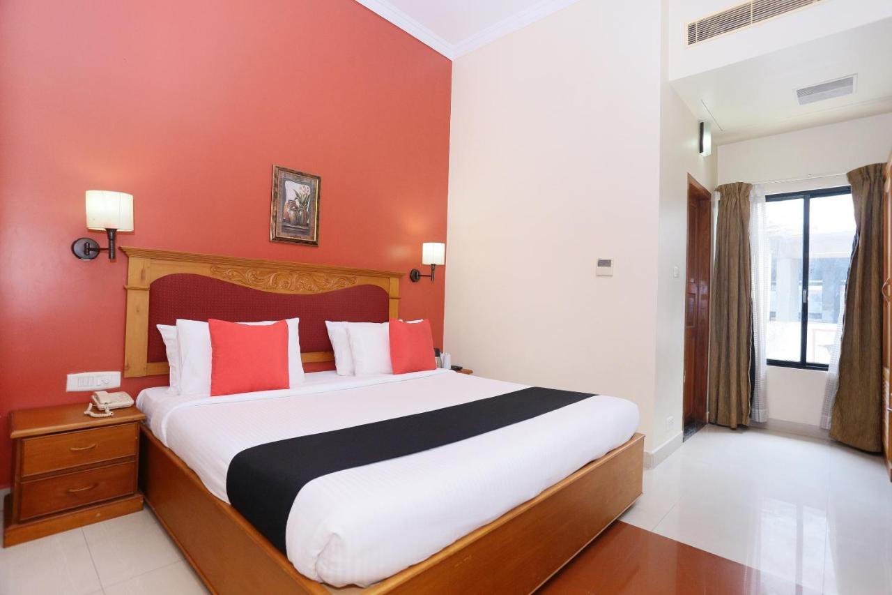Hotel Capital O 45944 Club 7 Tiruvalla Zewnętrze zdjęcie