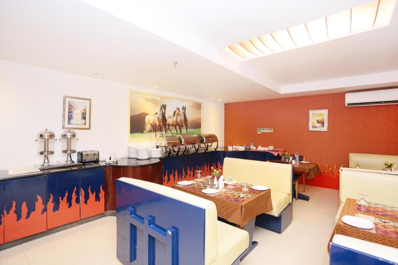 Hotel Capital O 45944 Club 7 Tiruvalla Zewnętrze zdjęcie