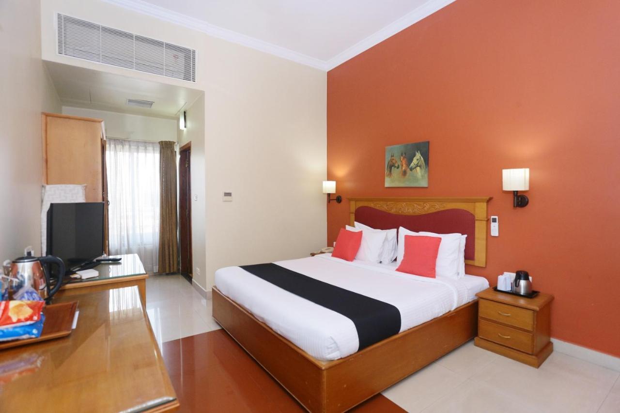 Hotel Capital O 45944 Club 7 Tiruvalla Zewnętrze zdjęcie
